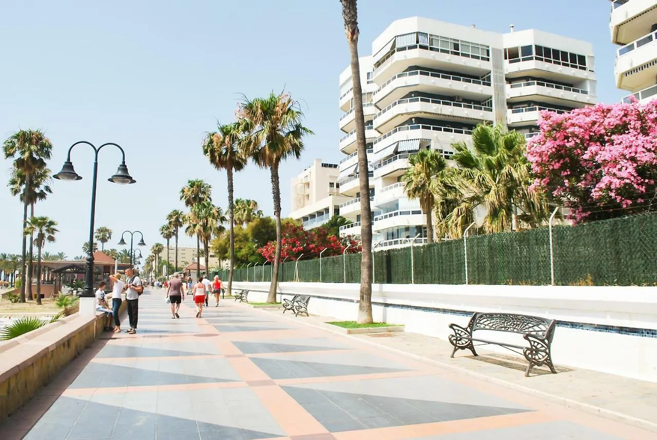 Living4Torremolinos Sea Breeze Apartment 0*, Torremolinos Spain