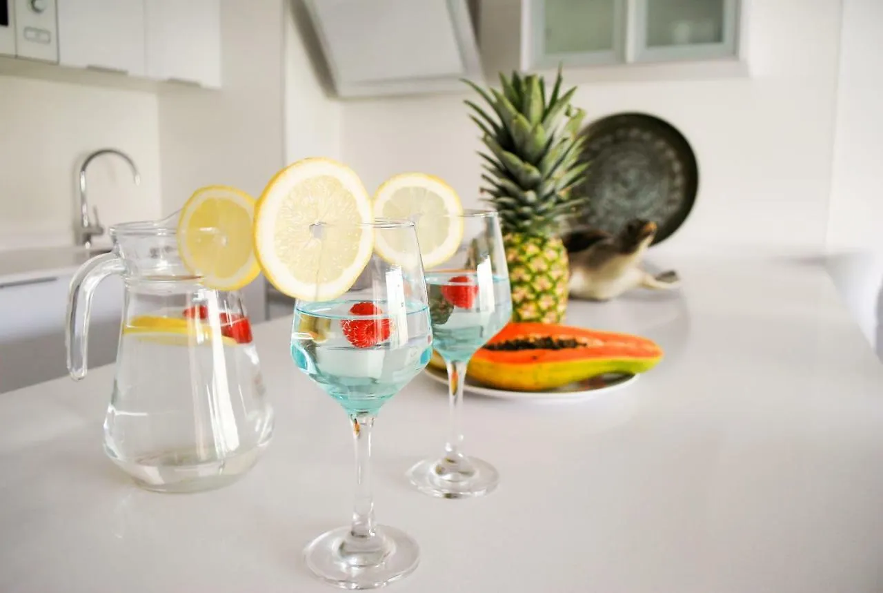 Living4Torremolinos Sea Breeze Apartment 0*, Torremolinos Spain